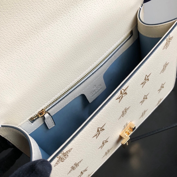 グッチバッグ着用イメージ